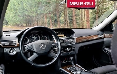 Mercedes-Benz E-Класс, 2010 год, 1 650 000 рублей, 13 фотография