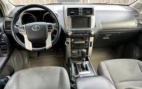 Toyota Land Cruiser Prado 150 рестайлинг 2, 2013 год, 3 300 000 рублей, 5 фотография