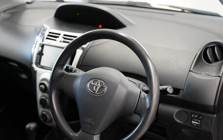 Toyota Vitz, 2005 год, 550 000 рублей, 6 фотография