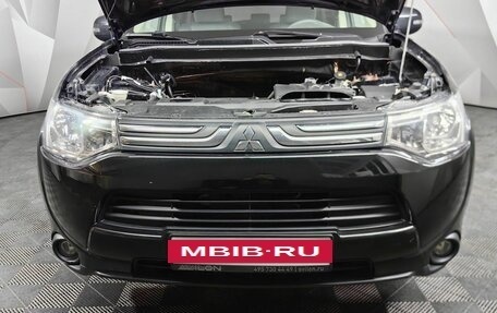 Mitsubishi Outlander III рестайлинг 3, 2013 год, 1 297 000 рублей, 18 фотография