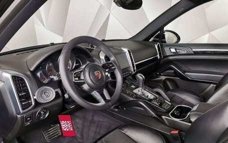 Porsche Cayenne III, 2017 год, 5 085 700 рублей, 14 фотография