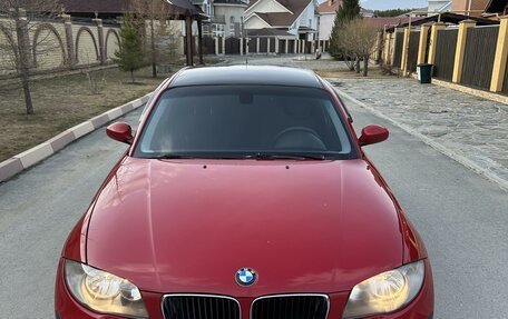 BMW 1 серия, 2009 год, 990 000 рублей, 3 фотография