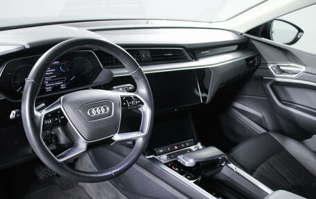 Audi e-tron I, 2020 год, 4 150 000 рублей, 14 фотография