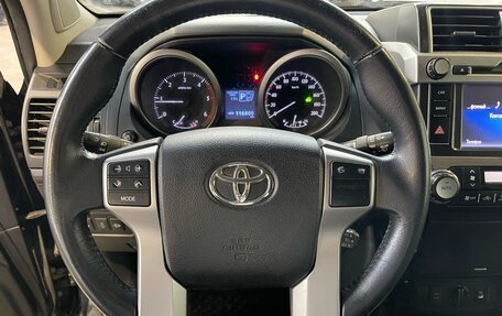 Toyota Land Cruiser Prado 150 рестайлинг 2, 2016 год, 4 099 000 рублей, 5 фотография