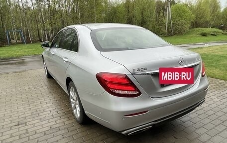 Mercedes-Benz E-Класс, 2016 год, 3 500 000 рублей, 10 фотография