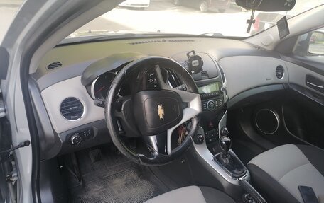 Chevrolet Cruze II, 2013 год, 800 000 рублей, 3 фотография