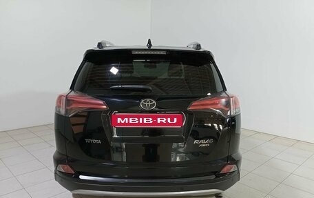 Toyota RAV4, 2018 год, 2 980 000 рублей, 5 фотография