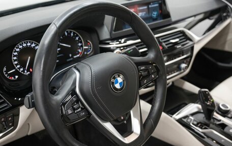 BMW 5 серия, 2018 год, 2 999 000 рублей, 20 фотография