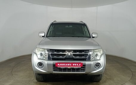 Mitsubishi Pajero IV, 2011 год, 2 280 000 рублей, 2 фотография