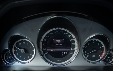 Mercedes-Benz E-Класс, 2012 год, 1 790 000 рублей, 39 фотография