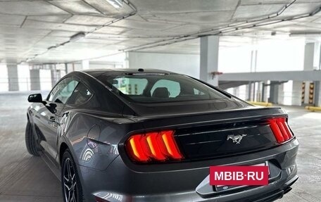 Ford Mustang VI рестайлинг, 2019 год, 2 850 000 рублей, 6 фотография