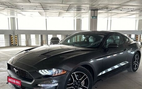 Ford Mustang VI рестайлинг, 2019 год, 2 850 000 рублей, 4 фотография