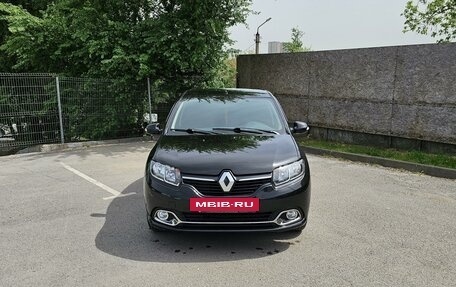 Renault Logan II, 2017 год, 930 000 рублей, 5 фотография