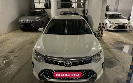 Toyota Camry, 2017 год, 2 370 000 рублей, 3 фотография