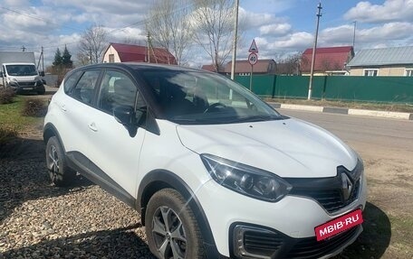 Renault Kaptur I рестайлинг, 2019 год, 1 650 000 рублей, 4 фотография
