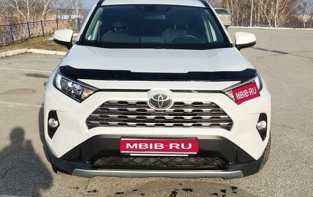 Toyota RAV4, 2020 год, 3 950 000 рублей, 1 фотография