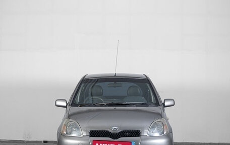 Toyota Vitz, 2001 год, 379 000 рублей, 2 фотография
