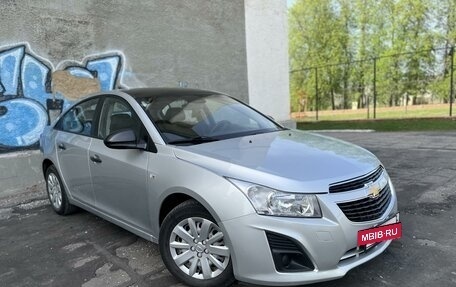 Chevrolet Cruze II, 2012 год, 805 000 рублей, 2 фотография