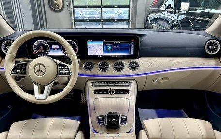 Mercedes-Benz E-Класс, 2020 год, 4 700 000 рублей, 31 фотография