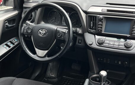 Toyota RAV4, 2017 год, 2 900 000 рублей, 10 фотография