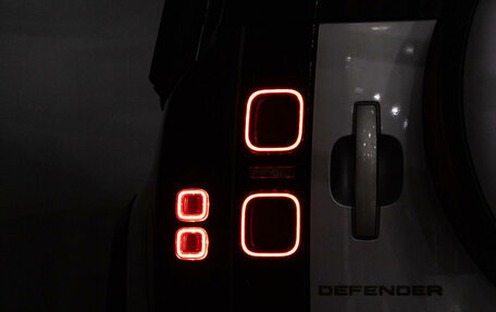 Land Rover Defender II, 2020 год, 7 000 000 рублей, 11 фотография