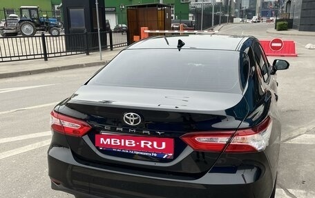 Toyota Camry, 2020 год, 3 250 000 рублей, 4 фотография