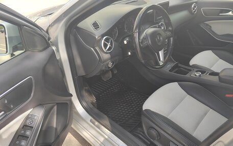 Mercedes-Benz A-Класс, 2013 год, 1 430 000 рублей, 14 фотография