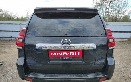Toyota Land Cruiser Prado 150 рестайлинг 2, 2018 год, 3 997 000 рублей, 11 фотография