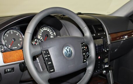 Volkswagen Touareg III, 2007 год, 1 095 000 рублей, 10 фотография
