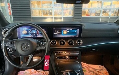 Mercedes-Benz E-Класс, 2018 год, 4 600 000 рублей, 5 фотография
