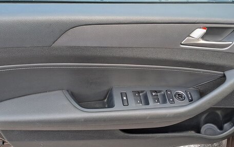 Hyundai Sonata VII, 2019 год, 1 350 000 рублей, 10 фотография