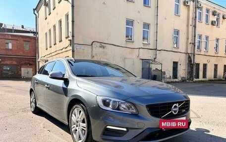 Volvo V60 I, 2018 год, 2 340 000 рублей, 3 фотография