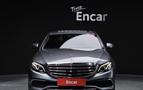 Mercedes-Benz E-Класс, 2020 год, 3 860 000 рублей, 2 фотография