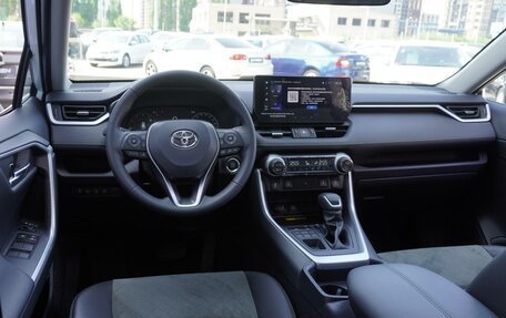 Toyota RAV4, 2023 год, 4 945 000 рублей, 6 фотография