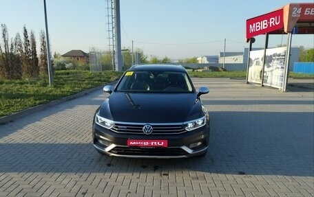 Volkswagen Passat B8 рестайлинг, 2019 год, 2 650 000 рублей, 1 фотография