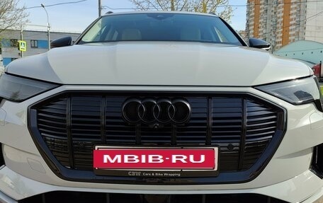 Audi e-tron I, 2019 год, 6 200 000 рублей, 13 фотография