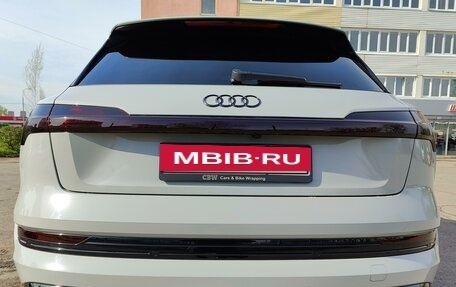 Audi e-tron I, 2019 год, 6 200 000 рублей, 5 фотография
