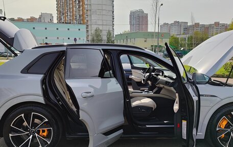 Audi e-tron I, 2019 год, 6 200 000 рублей, 23 фотография
