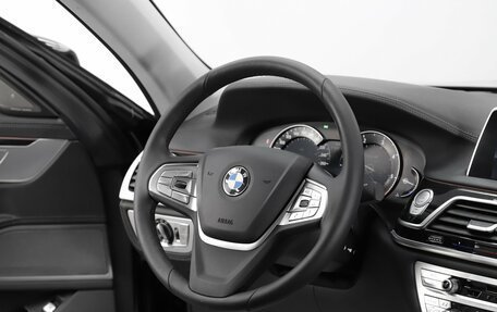 BMW 7 серия, 2018 год, 4 499 000 рублей, 15 фотография