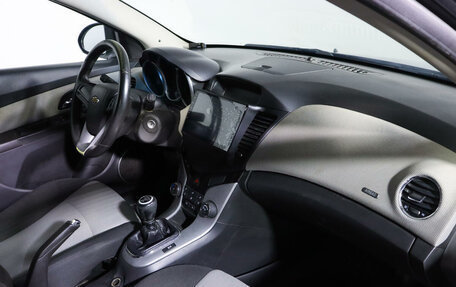 Chevrolet Cruze II, 2012 год, 800 000 рублей, 9 фотография
