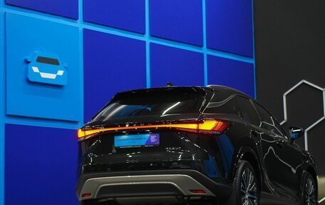 Lexus RX IV рестайлинг, 2023 год, 9 160 000 рублей, 6 фотография
