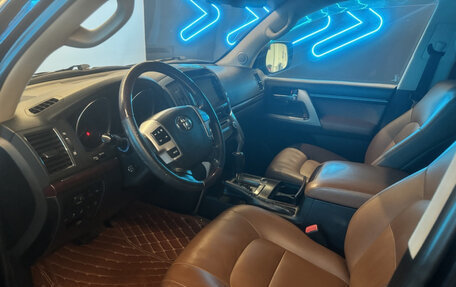 Toyota Land Cruiser 200, 2015 год, 5 000 000 рублей, 3 фотография