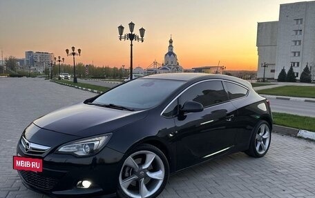Opel Astra J, 2013 год, 880 000 рублей, 2 фотография