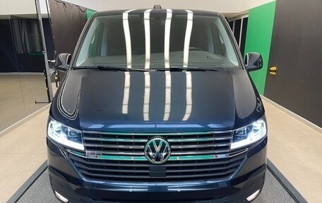 Volkswagen Caravelle T6 рестайлинг, 2020 год, 5 490 000 рублей, 3 фотография