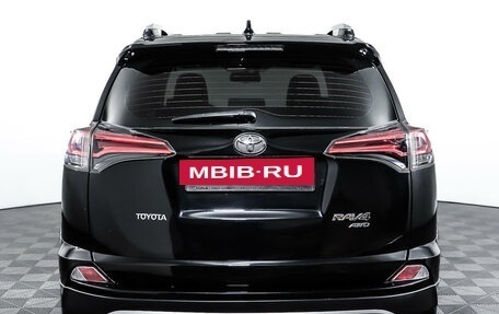 Toyota RAV4, 2017 год, 2 998 000 рублей, 6 фотография