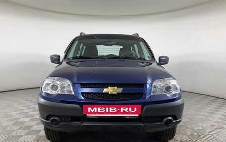 Chevrolet Niva I рестайлинг, 2018 год, 812 000 рублей, 2 фотография