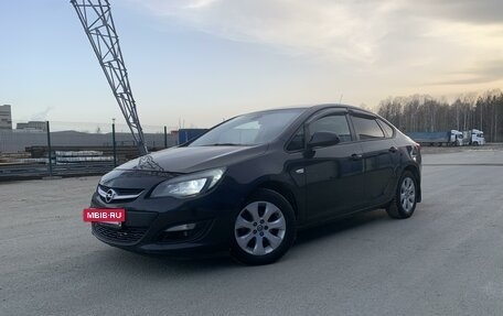 Opel Astra J, 2013 год, 714 799 рублей, 3 фотография