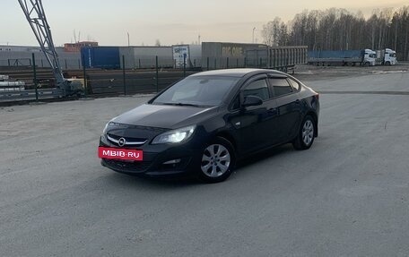 Opel Astra J, 2013 год, 714 799 рублей, 2 фотография