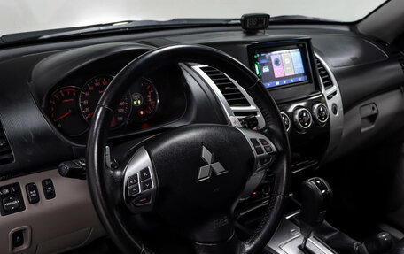 Mitsubishi Pajero Sport II рестайлинг, 2012 год, 1 697 000 рублей, 15 фотография