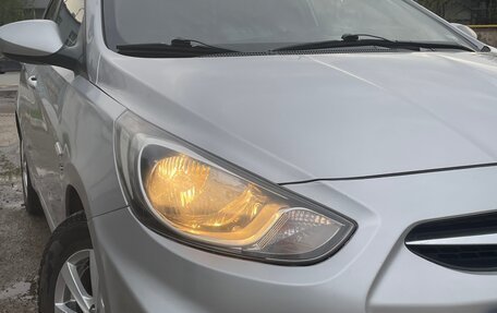 Hyundai Solaris II рестайлинг, 2012 год, 930 000 рублей, 3 фотография